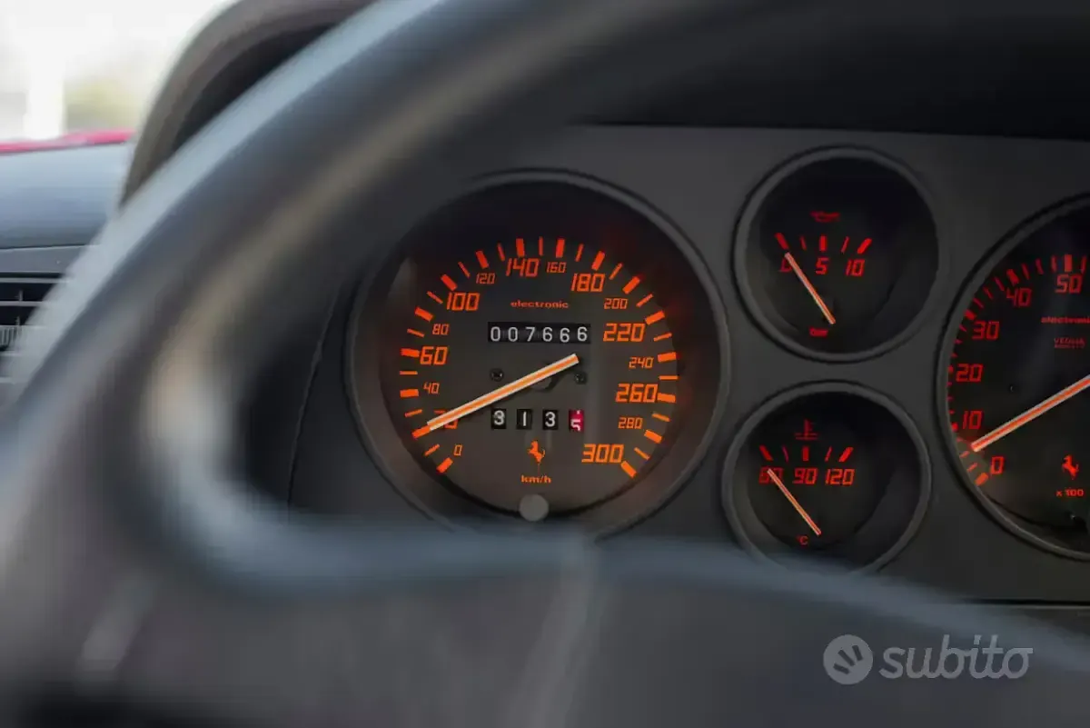 Usata Ferrari 348 295 CV (216 kW) 1992 Rosso Cabrio