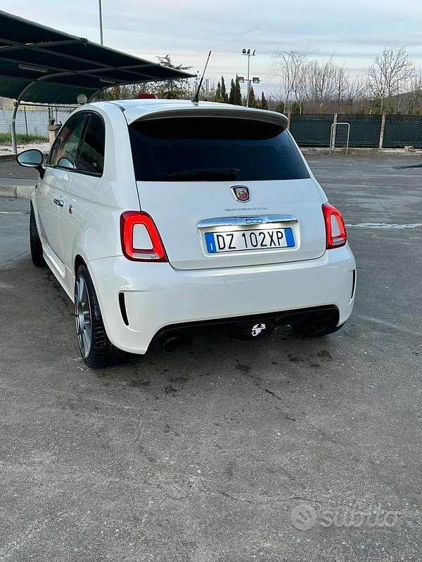 Usata Abarth 500 Esseesse 135 CV (99 kW) 2010 Bianco Utilitaria