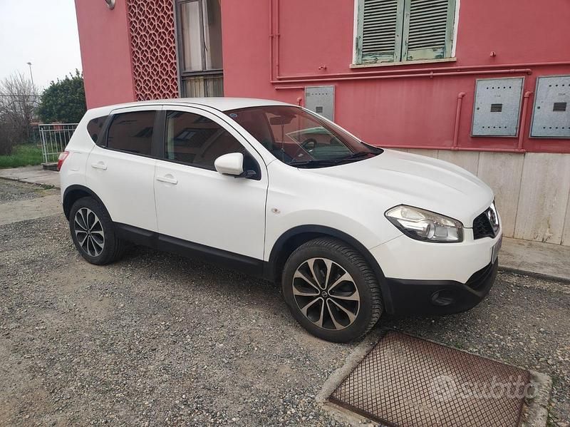 Usata Nissan Qashqai Acenta 110 CV (80 kW) 2013 Bianco SUV