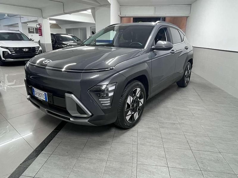 Usata Hyundai Kona 105 CV (77 kW) 2024 Ecotronic gray SUV