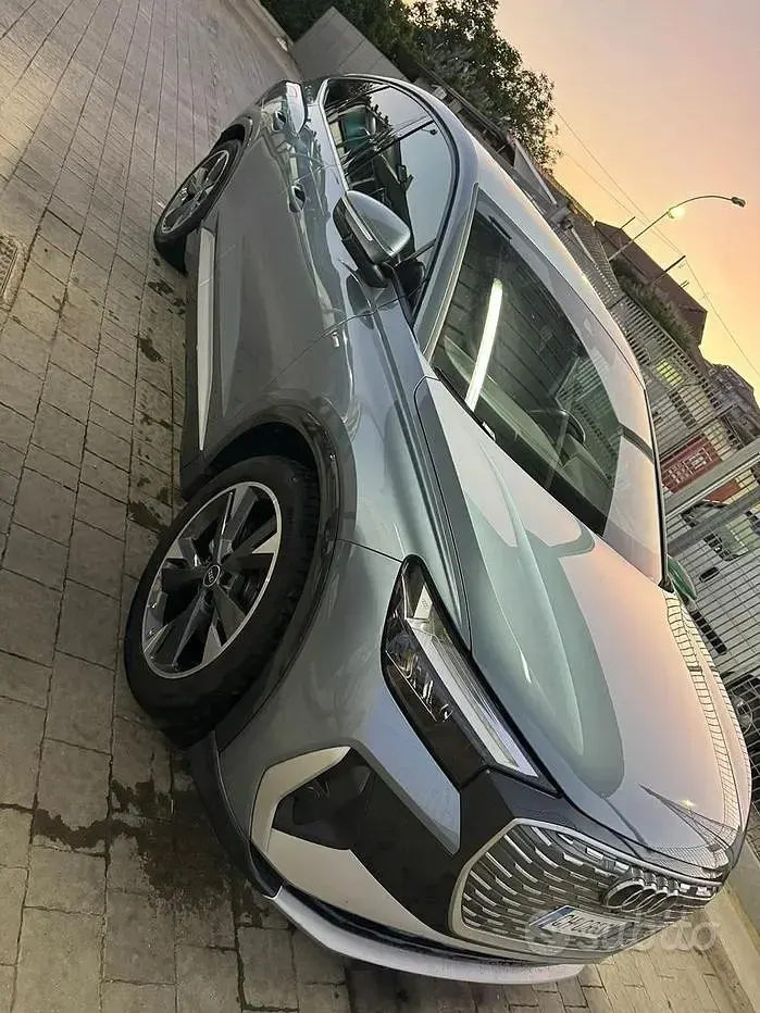 Usata Audi Q4 e-tron Sport 69 kW (95 CV) 2022 Grigio SUV