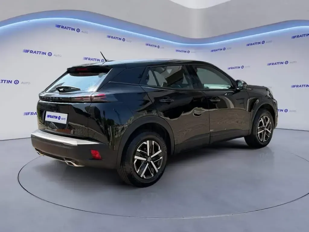 Usata Peugeot 2008 Style 145 CV (106 kW) 2025 SUV