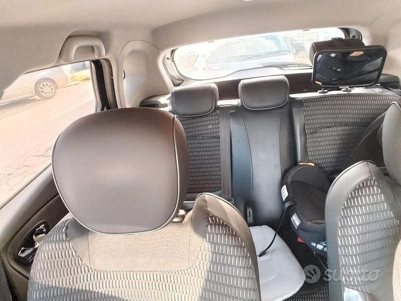 Usata Renault Captur 90 CV (66 kW) 2016 SUV