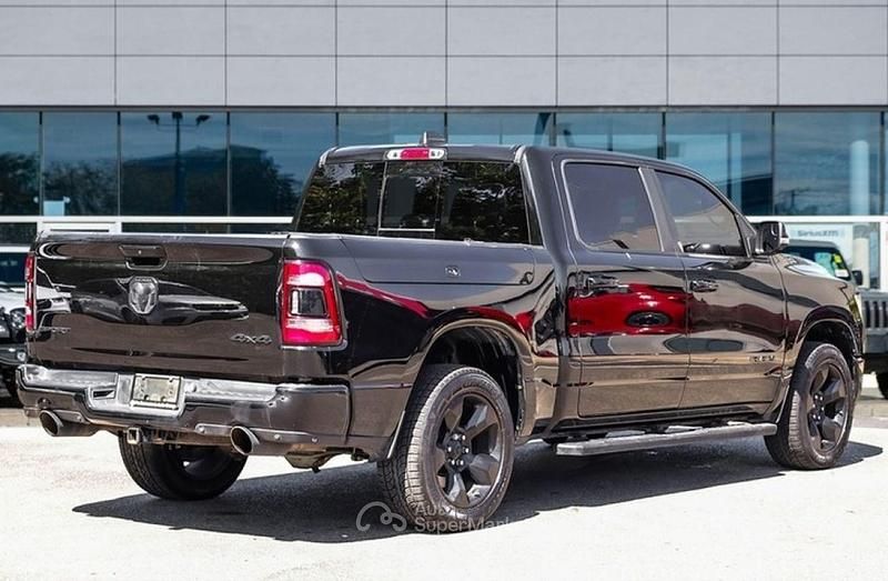 Usata RAM 1500 401 CV (294 kW) 2019 Nero metallizzato Pick-up