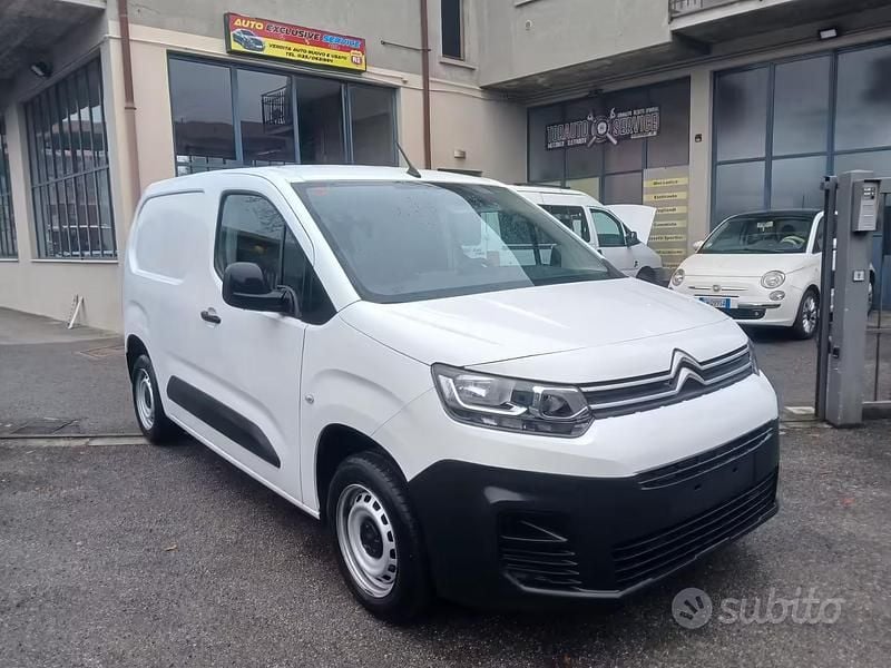 Usata Citroën Berlingo 102 CV (75 kW) 2021 Bianco Monovolume