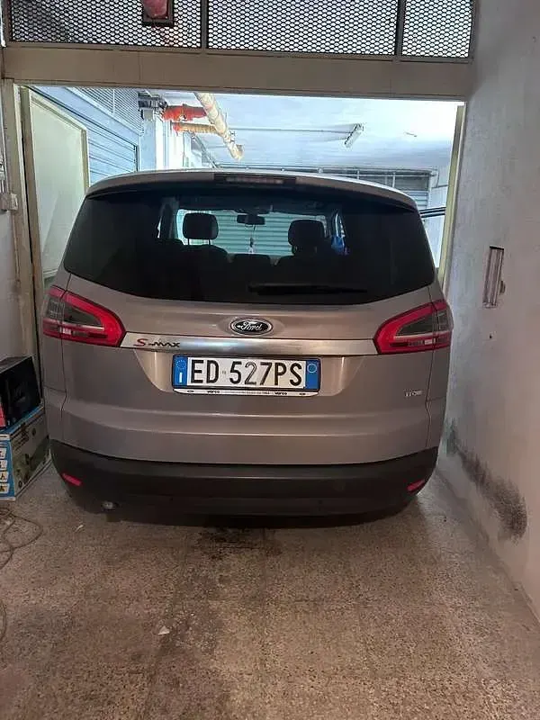 Usata Ford S-MAX Titanium 163 CV (119 kW) 2010 Monovolume