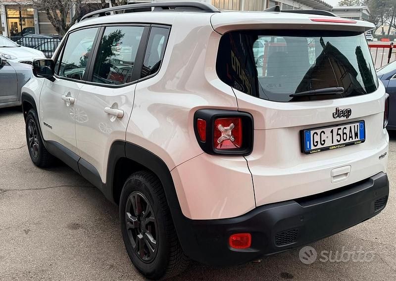 Usata Jeep Renegade 131 CV (96 kW) 2021 Bianco SUV