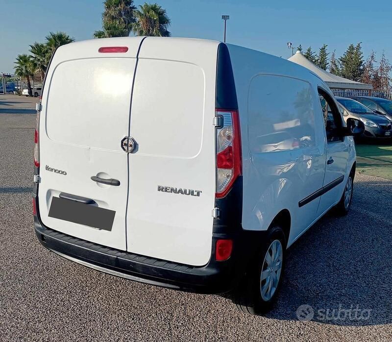 Usata Renault Kangoo SE 75 CV (55 kW) 2025 Bianco Monovolume