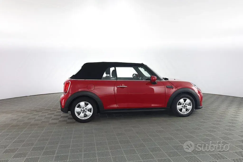 Usata Mini Cooper 136 CV (100 kW) 2023 Rosso Utilitaria