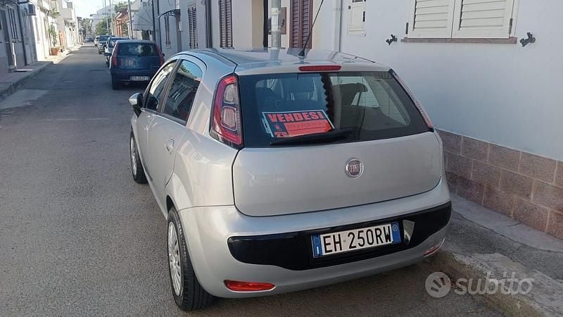 Usata Fiat Punto Evo 75 CV (55 kW) 2011 Grigio Utilitaria