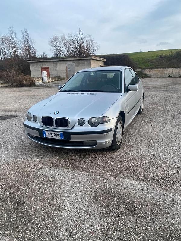 Usata BMW 316 116 CV (85 kW) 2003 Grigio Berlina