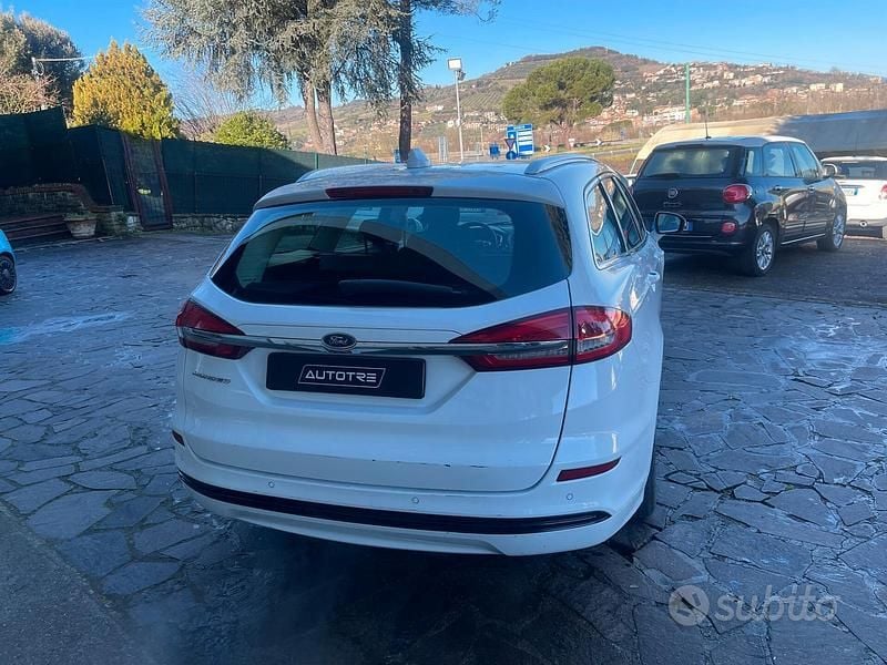 Begagnad Ford Mondeo ST-Line 150 HK (110 kW) 2020 Vit Kombi
