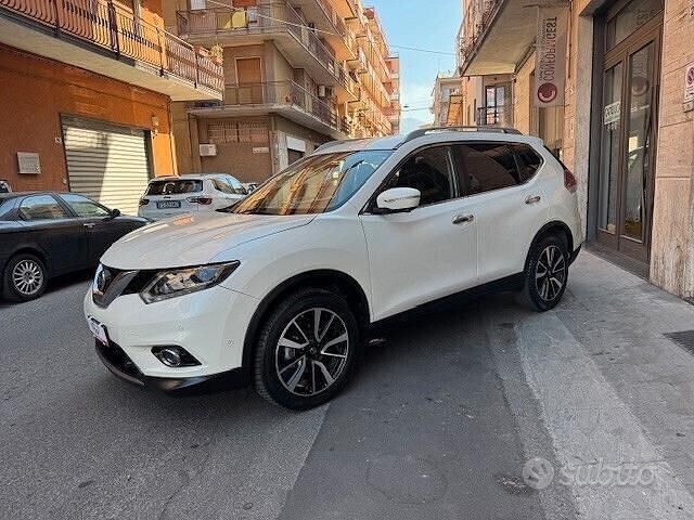 Usata Nissan X-Trail Tekna 131 CV (96 kW) 2015 Bianco SUV