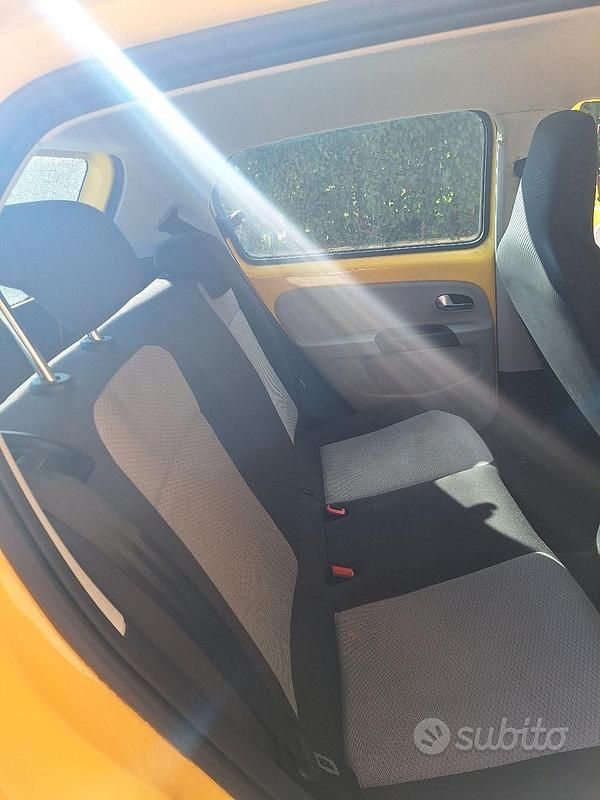 Usata Seat Mii Reference 75 CV (55 kW) 2013 Giallo Utilitaria