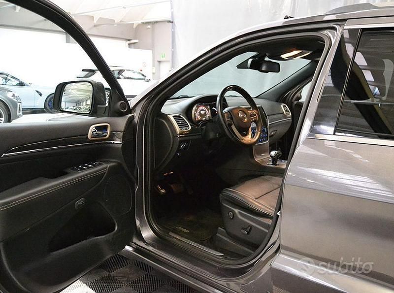Usata Jeep Grand Cherokee Overland 250 CV (183 kW) 2014 Grigio SUV