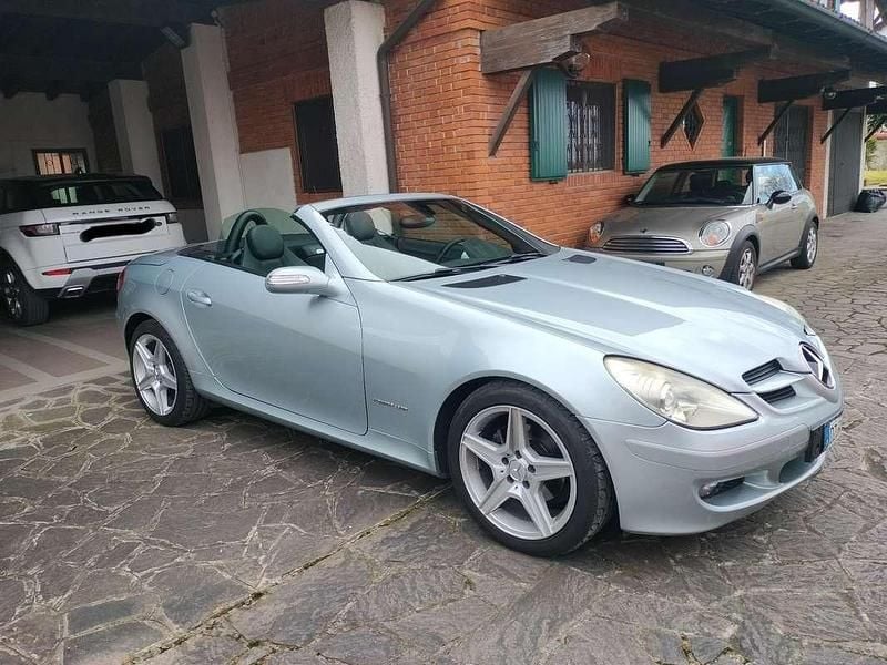 Usata Mercedes SLK200 163 CV (119 kW) 2004 Argento Cabrio