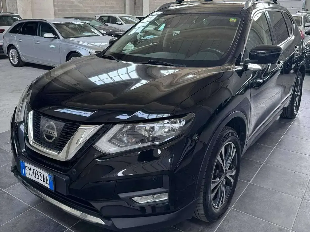 Usata Nissan X-Trail N-Connecta 131 CV (96 kW) 2017 Nero SUV