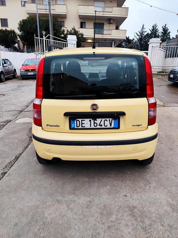 Usata Fiat Panda Dynamic 69 CV (50 kW) 2006 Giallo Berlina