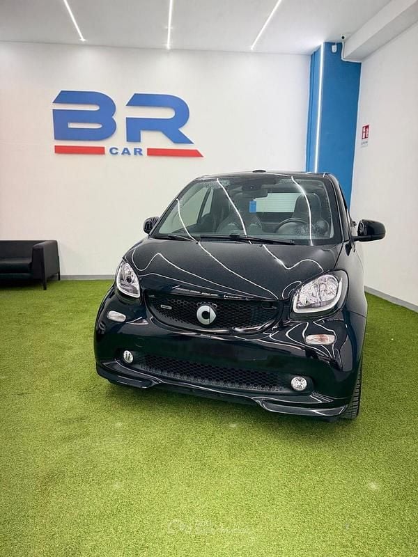 Usata Smart ForTwo Cabrio Brabus 109 CV (80 kW) 2017 Nero Cabrio