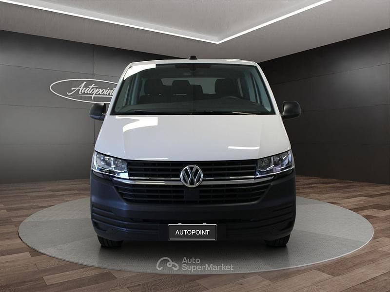 Usata VW Caravelle Trendline 110 CV (80 kW) 2022 Bianco Monovolume