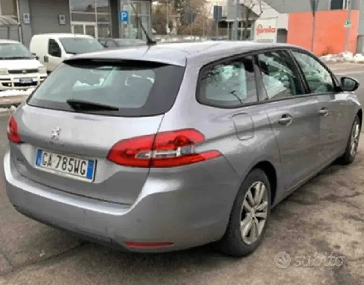 Usata Peugeot 308 Business-Line 131 CV (96 kW) 2020 Grigio Station wagon