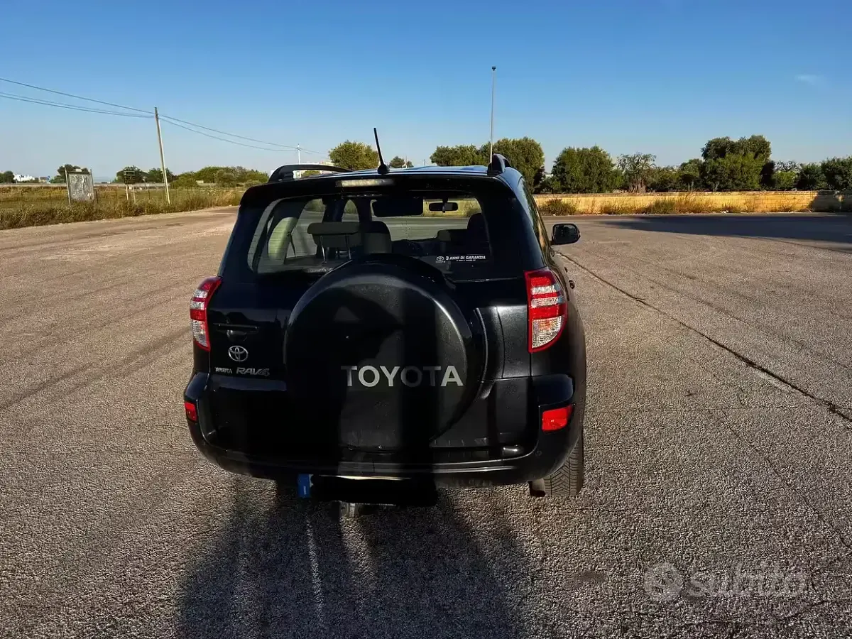 Usata Toyota RAV4 2010 Nero SUV