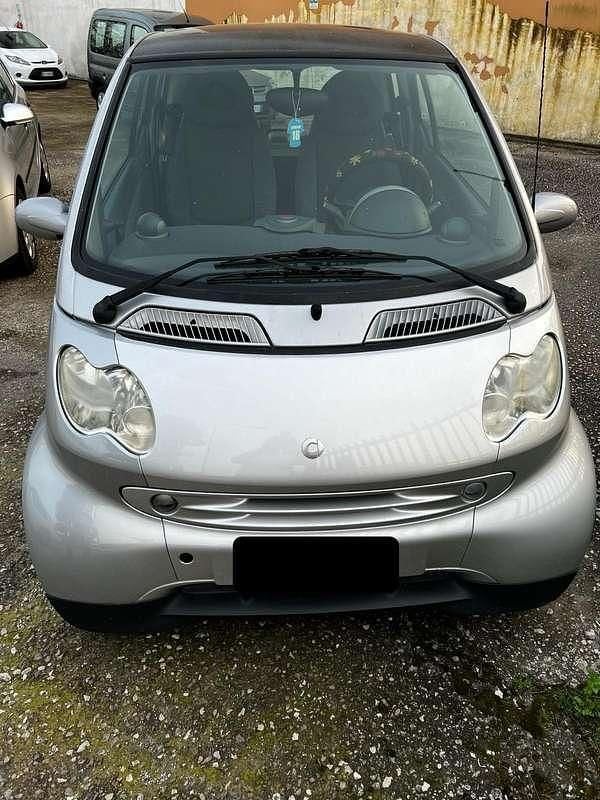 Grigio Usata 2005 Smart ForTwo Cabrio Passion Cabrio | 3000 € (Buon prezzo) - Immagine 1/4