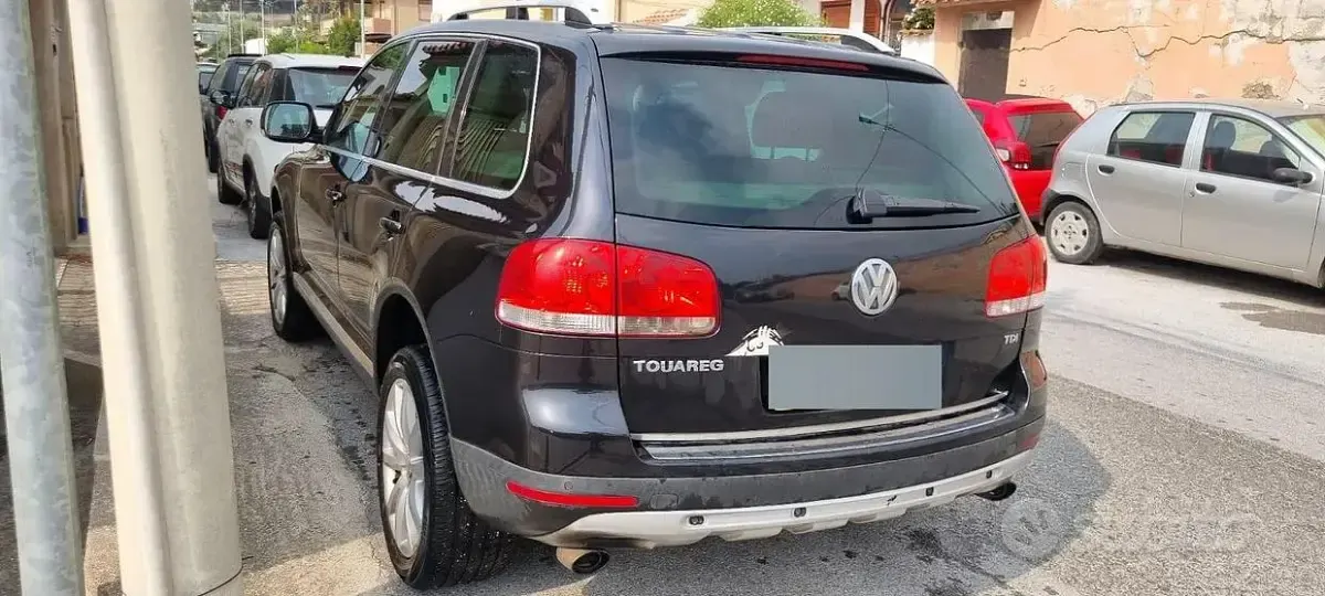 Usata VW Touareg 174 CV (127 kW) 2006 Nero SUV