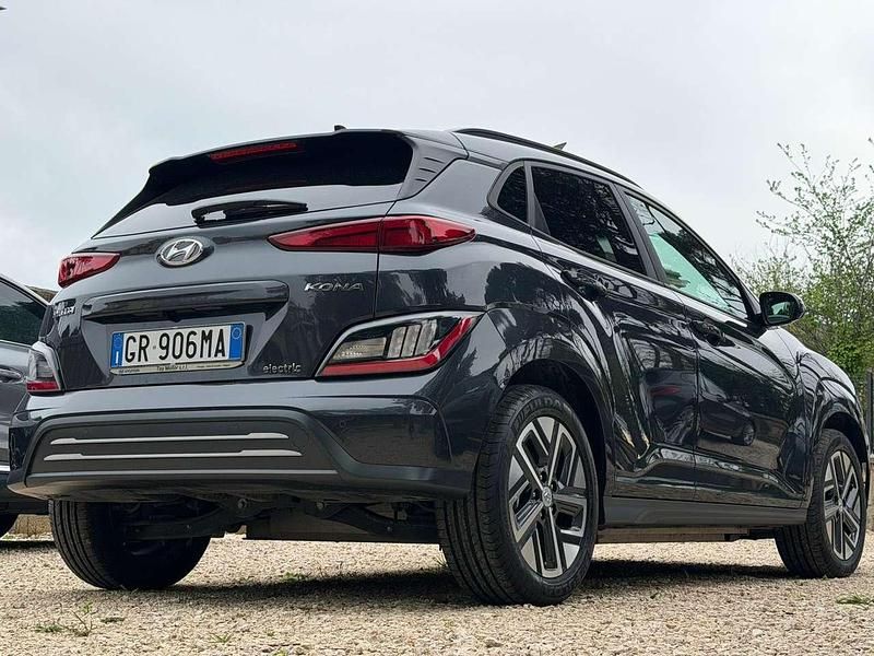 Usata Hyundai Kona XPrime 25 kW (35 CV) 2023 Grigio SUV