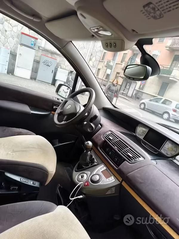 Usata Lancia Phedra 170 CV (125 kW) 2008 Monovolume