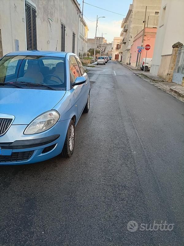 Usata Lancia Ypsilon 2005 Utilitaria