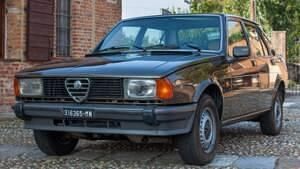 Usata Alfa Romeo Giulietta 108 CV (79 kW) 1980 Marrone Berlina