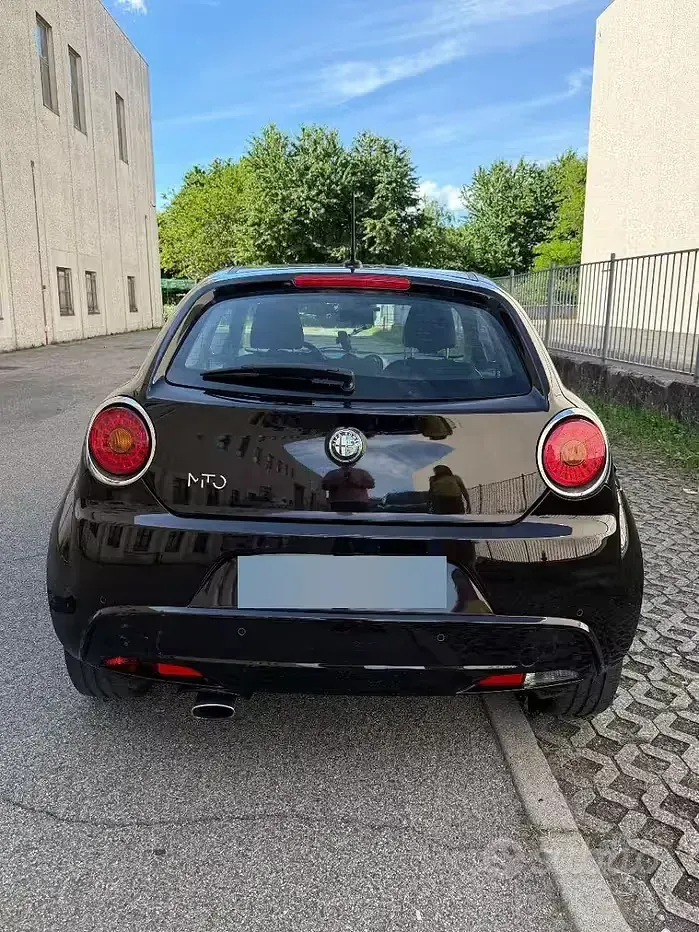 Usata Alfa Romeo MiTo Distinctive 77 CV (56 kW) 2014 Nero Utilitaria