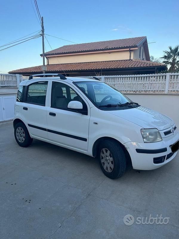 Usata Fiat Panda 70 CV (51 kW) 2010 Bianco Berlina