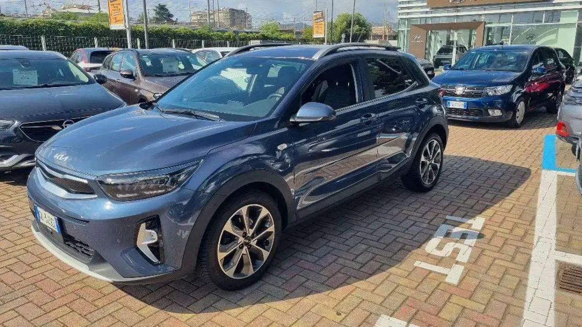 Usata Kia Stonic Style 101 CV (74 kW) 2022 Blu SUV
