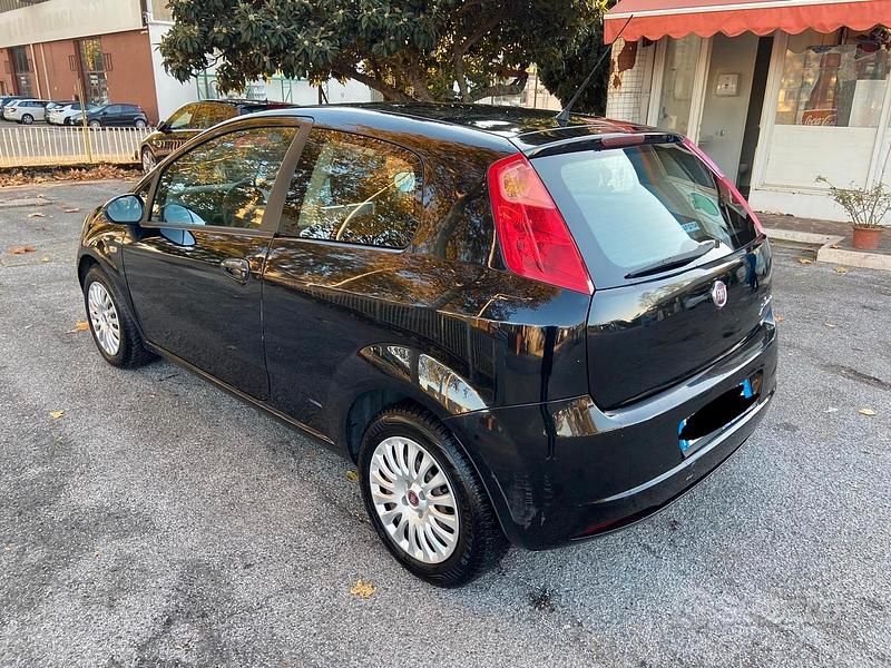 Usata Fiat Grande Punto 2009 Nero Utilitaria