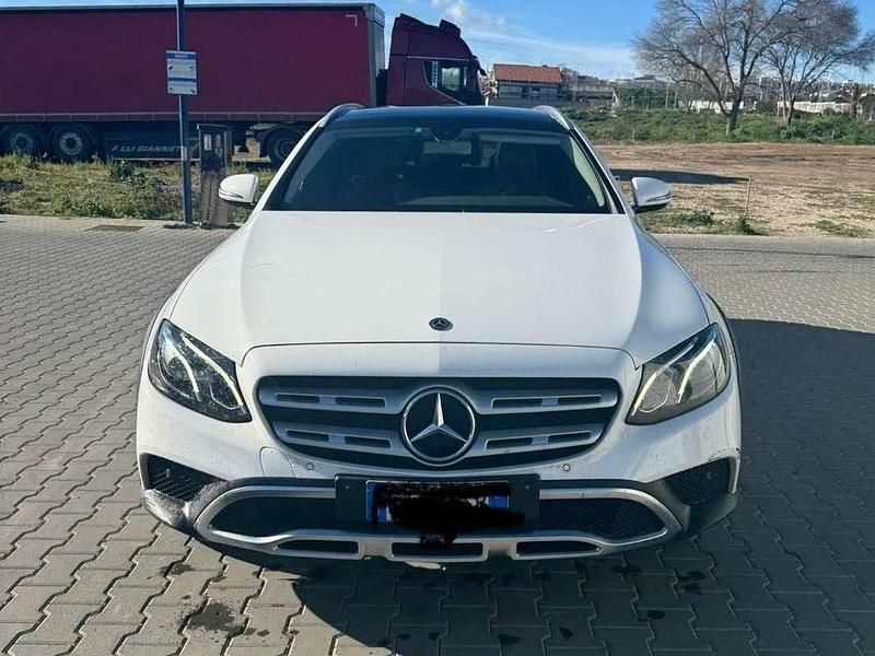 Usata Mercedes E220 All-Terrain Premium 194 CV (142 kW) 2020 Station wagon