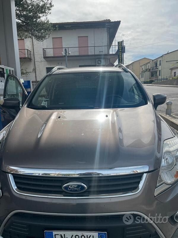 Usata 2012 Ford Kuga Titanium SUV | 5000 € (Super prezzo) - Immagine 1/3