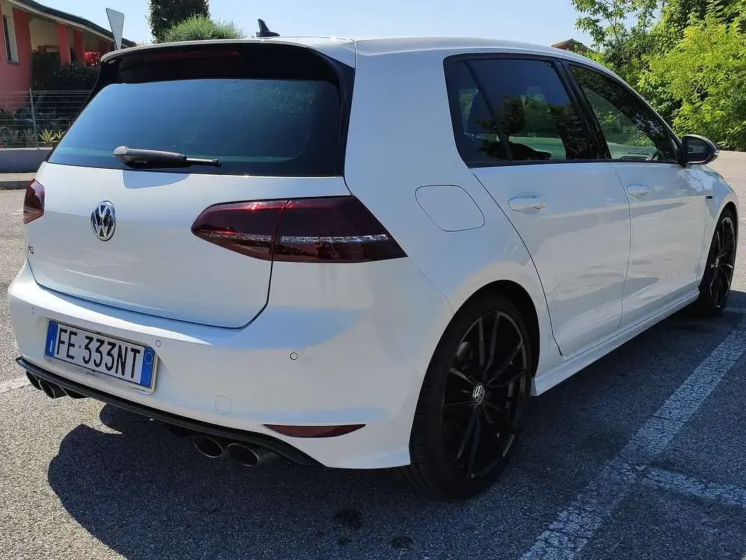 Usata VW Golf VII R 300 CV (220 kW) 2016 Bianco