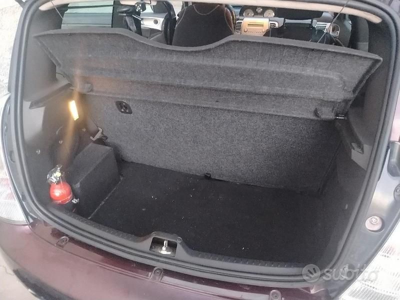 Usata Lancia Ypsilon 90 CV (66 kW) 2008 Rosso Utilitaria