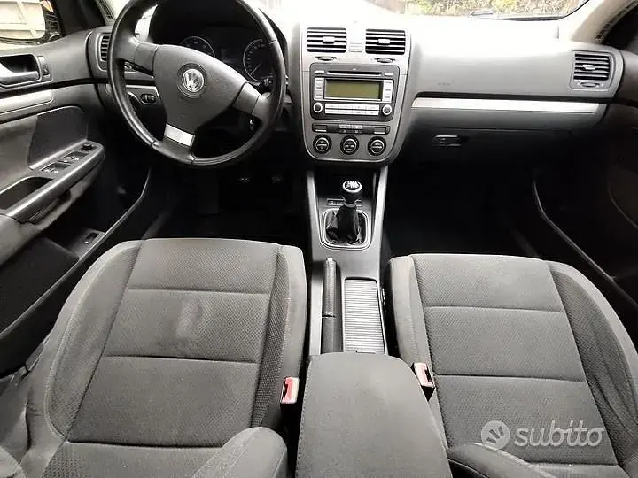 Usata VW Golf VI 102 CV (75 kW) 2008 Utilitaria