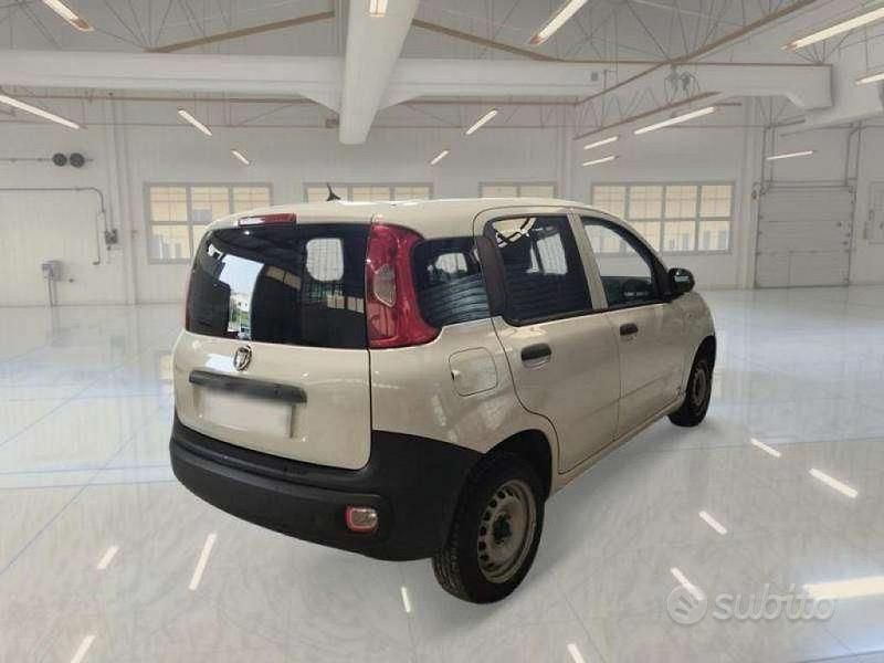 Usata Fiat Panda Pop 69 CV (50 kW) 2018 Bianco Utilitaria