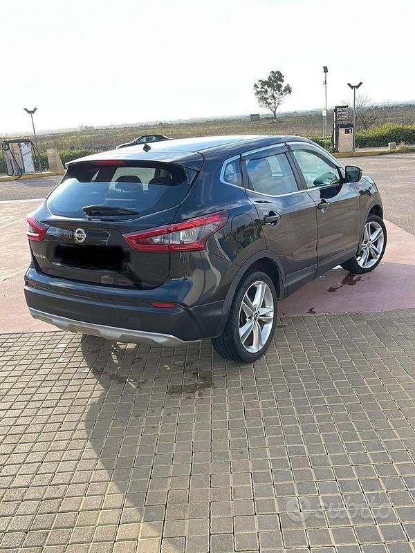 Usata Nissan Qashqai 2019 Nero SUV