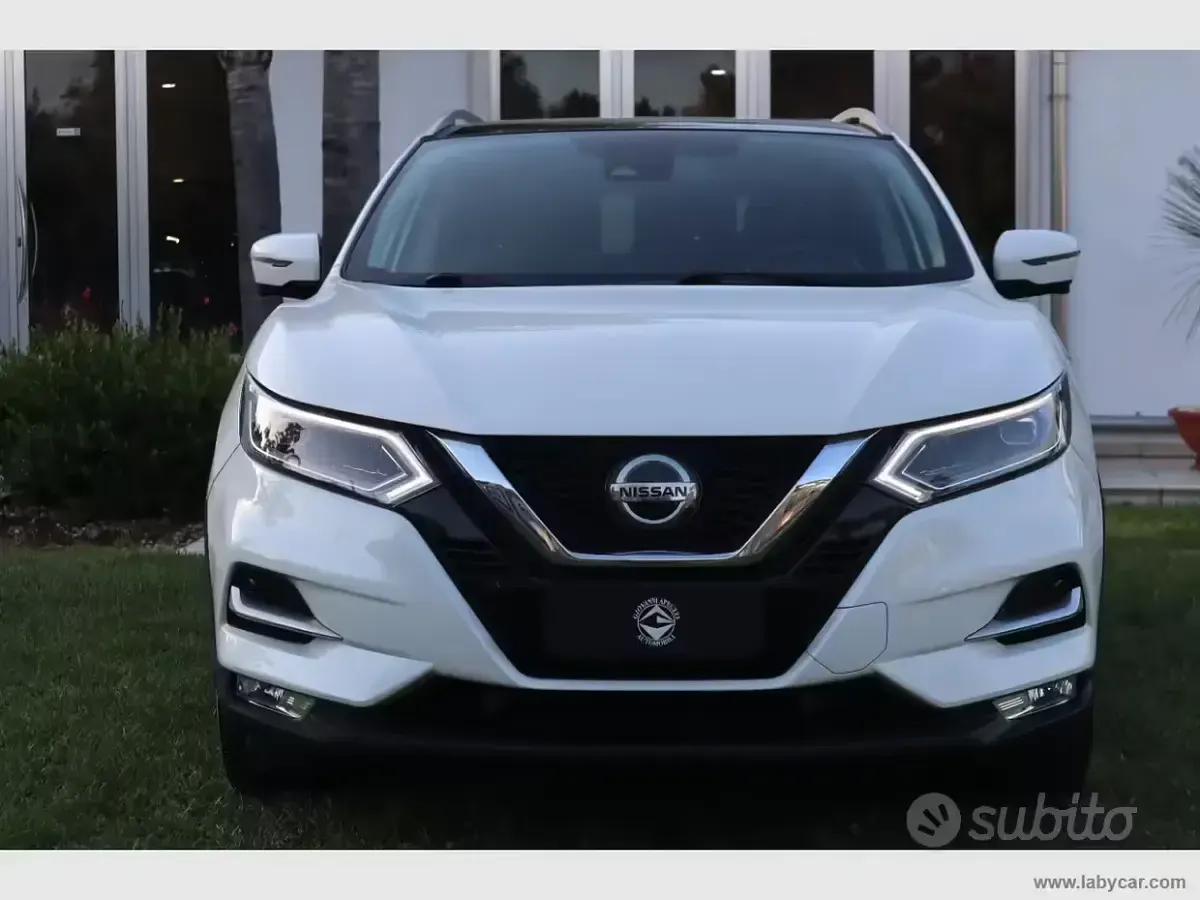 Usata Nissan Qashqai N-Connecta 116 CV (85 kW) 2019 Bianco SUV