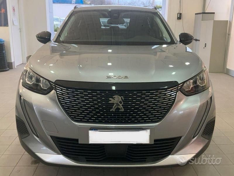 Usata Peugeot 2008 Allure 101 CV (74 kW) 2022 Grigio SUV