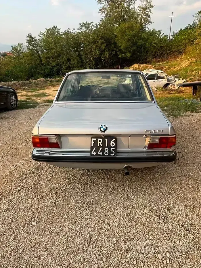 Usata BMW 518 100 CV (73 kW) 1970 Grigio Berlina