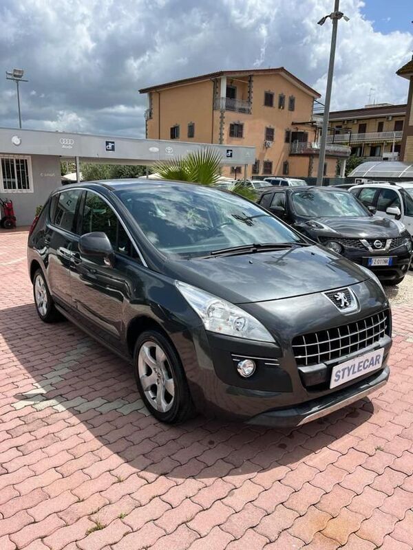 Grigio scuro Usata 2010 Peugeot 3008 Business-Line SUV | 3900 € (Ottimo prezzo) - Immagine 1/4