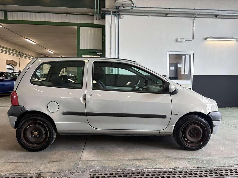 Usata Renault Twingo 58 CV (42 kW) 2003 Argento Utilitaria
