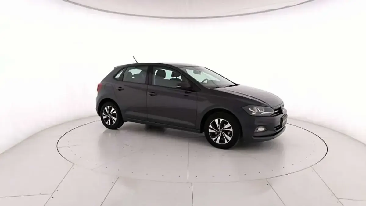 Usata VW Polo Comfortline 95 CV (69 kW) 2021 Grigio Utilitaria