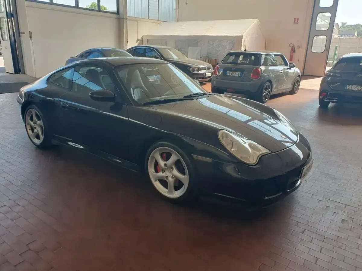 Usata Porsche 911 Carrera 4S 320 CV (235 kW) 2004 Nero Coupé